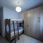 Fifi\'S Apartment